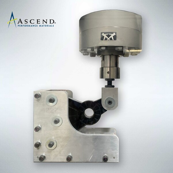 Ascend 的 Vydyne® AVS 有助于从源头减轻高频振动。AVS 的效能测试包括本图所示的结构测试。 Ascend 的 Vydyne® AVS 有助于从源头减轻高频振动。AVS 的效能测试包括本图所示的结构测试。